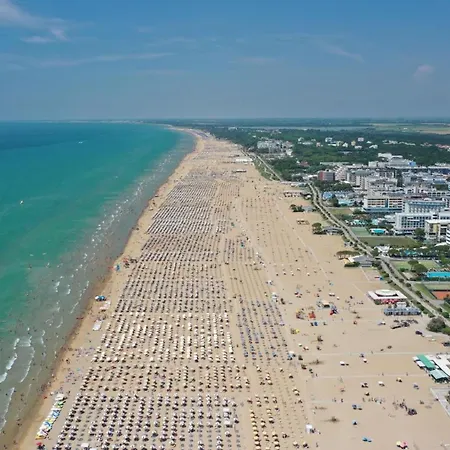 Apartament Enjoy Sun, Sand, And Shopping In Our *