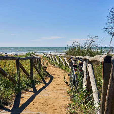 Enjoy Sun, Sand, And Shopping In Our Apartament