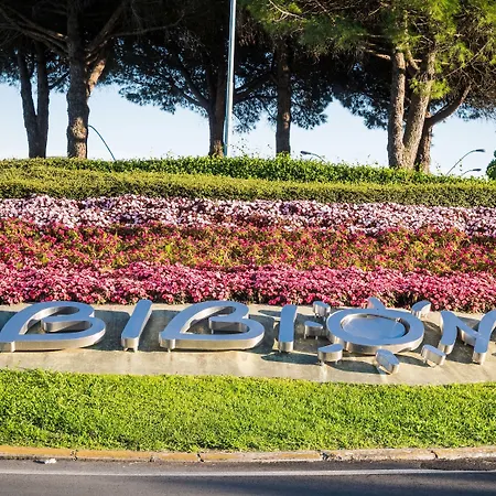 Apartment Enjoy Sun, Sand, And Shopping In Our Bibione